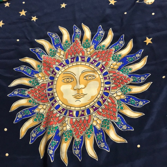 Versace Astrology Scarf Vintage & PERFECT! - Picture 4 of 8